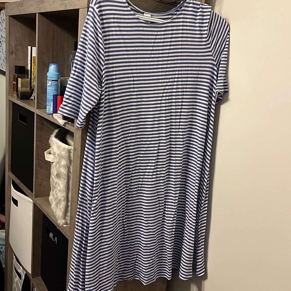 Worn only a handful of times super cute for summer